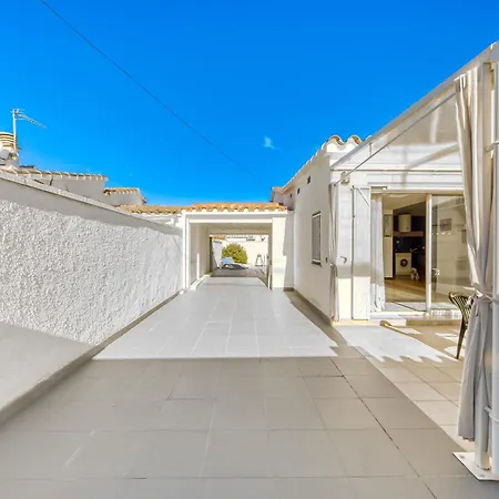 Petitbon By Interhome * Empuriabrava