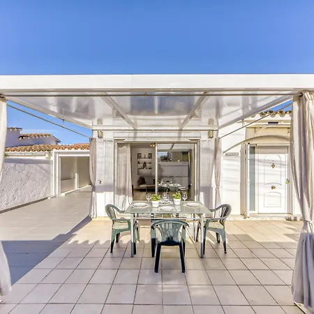Petitbon By Interhome Empuriabrava